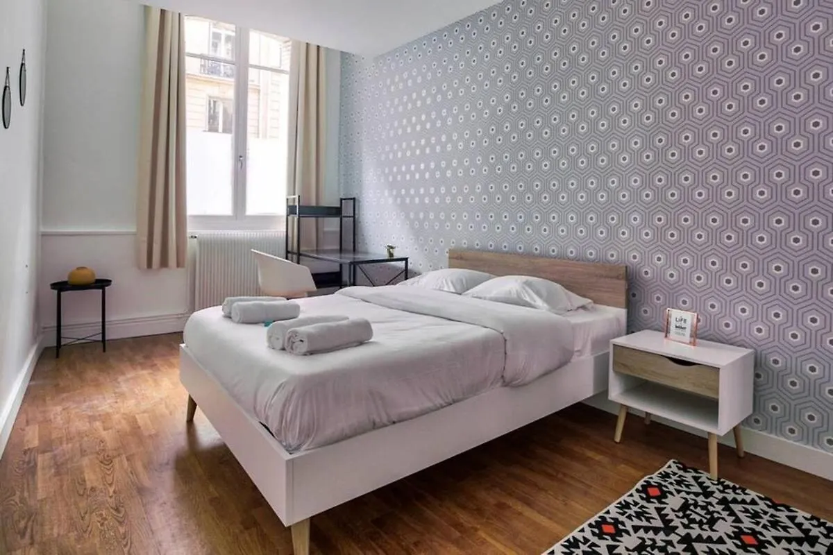 Quiet Apartment Near Saint-Lazarre - 10P Paris 0*,  France