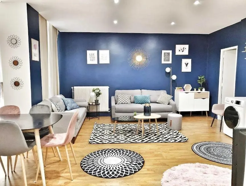 Quiet Apartment Near Saint-Lazarre - 10P Paris France